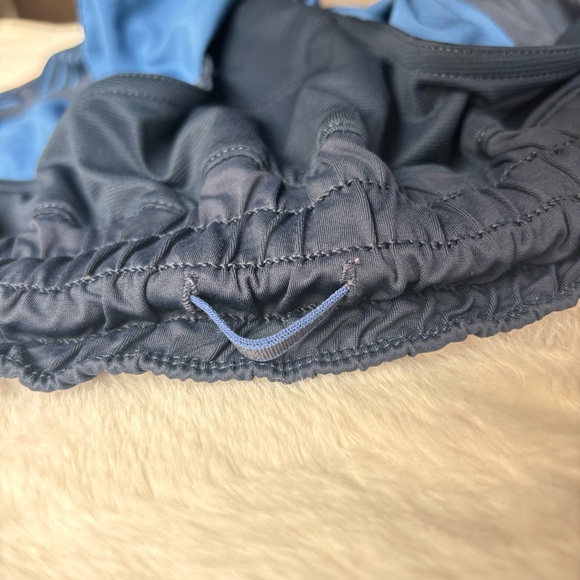 Lululemon Hotty Hot Shorts 4” Blue Striped Running Size 8 Secure Zip Pocket - Picture 9 of 9